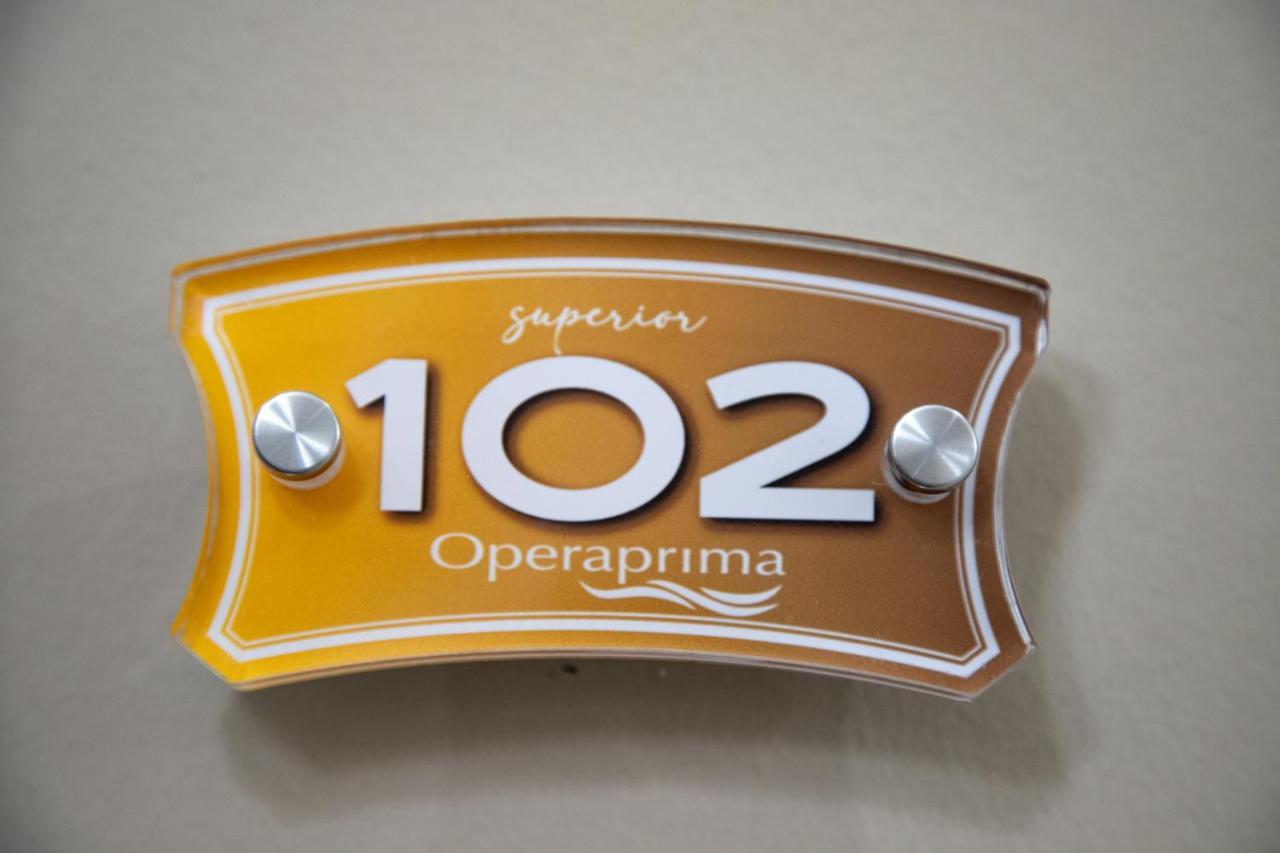 Operaprimasuite Месина Екстериор снимка