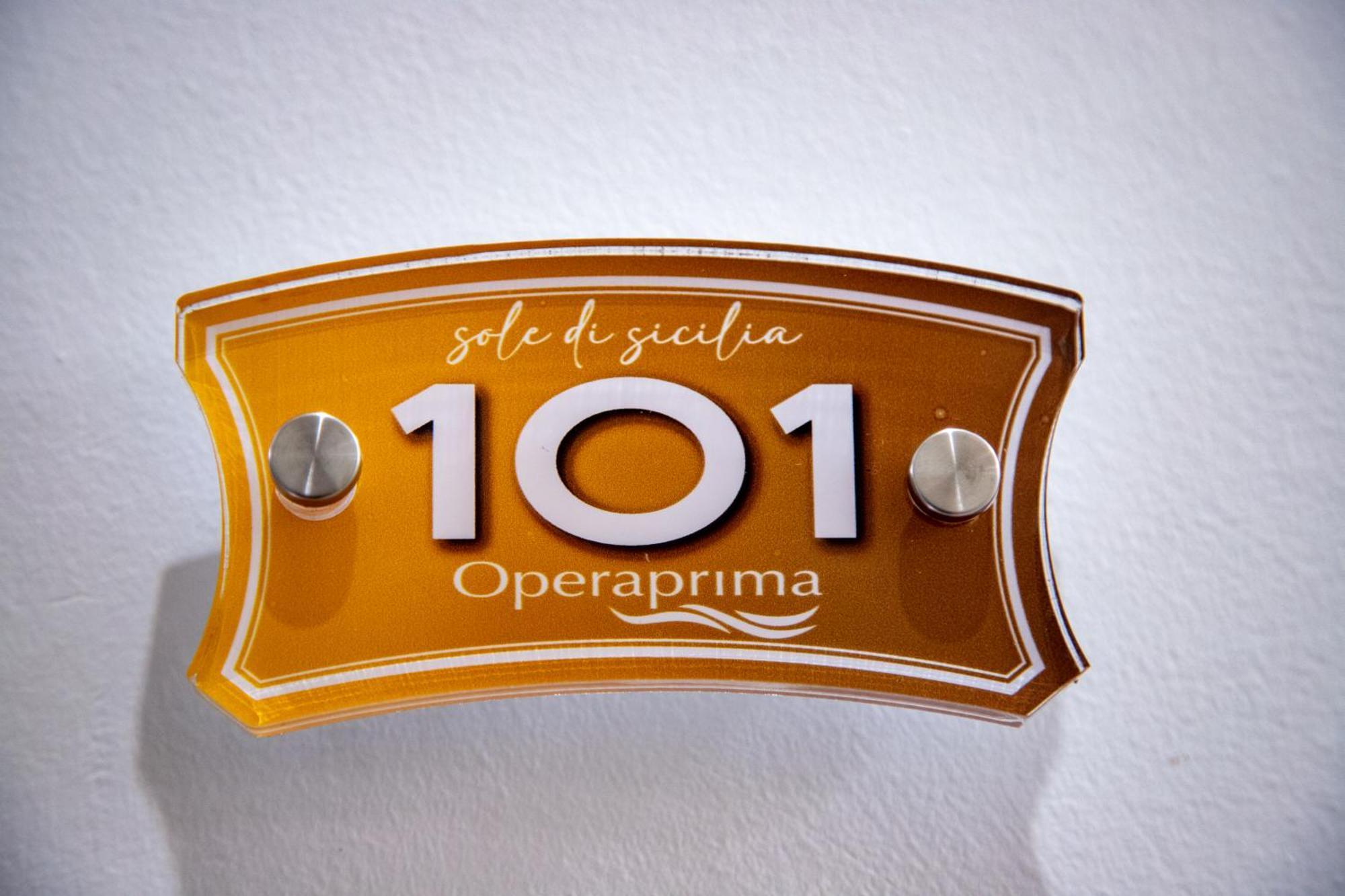 Operaprimasuite Месина Екстериор снимка